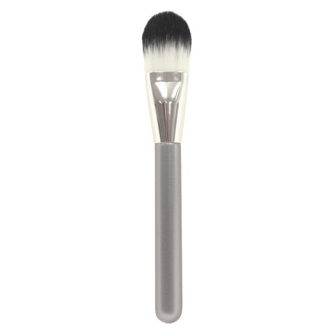 up  upâ¢ Foundation Brush product details page