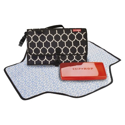 Skip Hop Pronto Baby Changing Station - Onyx Tile