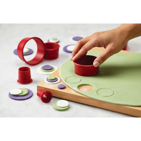 Cake Boss 9 Piece Decorating Tools Nylon Round Fondant and ...