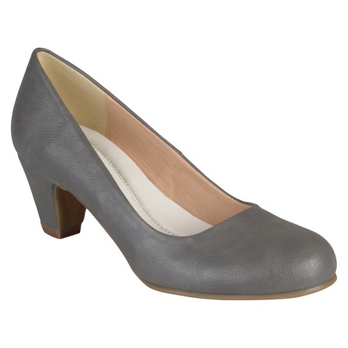 Women's Journee Collection Round Toe Comfort Fit Classic Kitten Heel