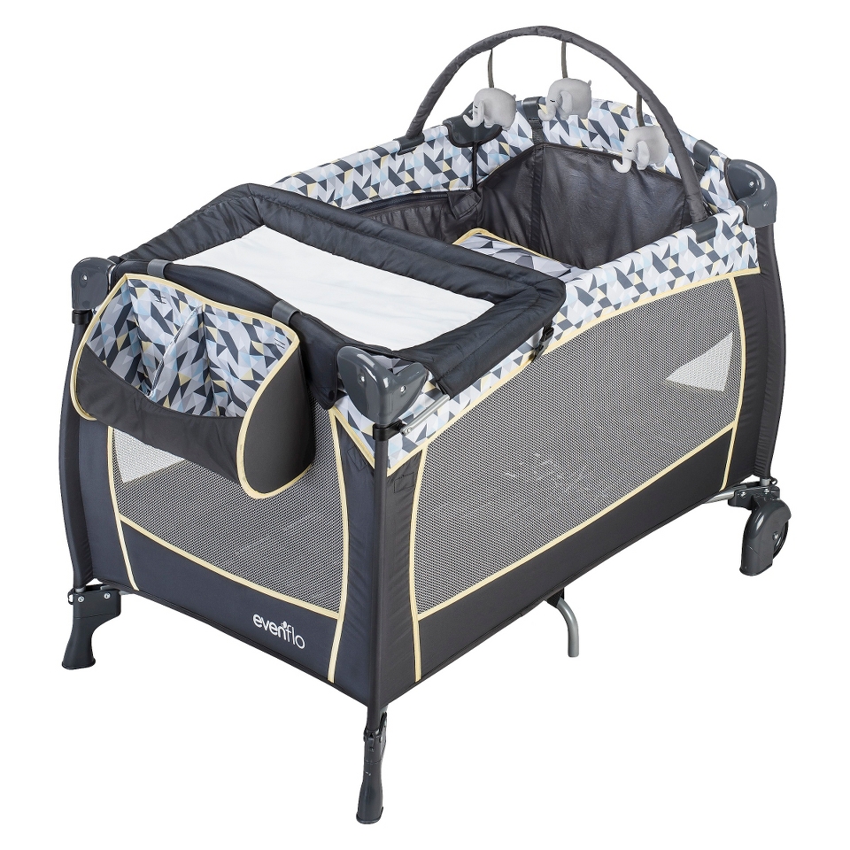 Evenflo Portabele BabySuite Deluxe Playard