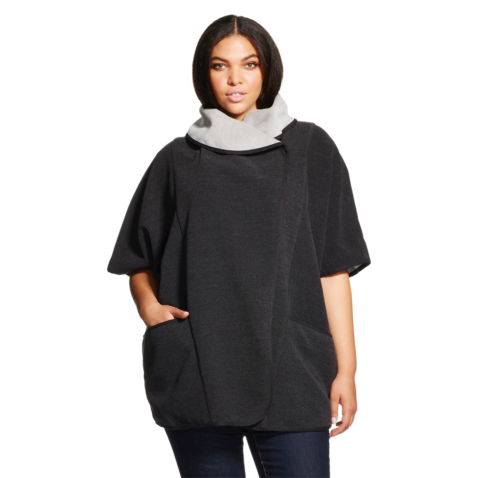 Womens Plus Size Poncho Black   WD∙NY Black